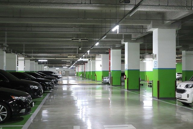 Q1368:我先買了房子但沒車位,現在有社區的鄰居要出售停車位,單獨購買社區內的車位,是不是貸款成數比較低?